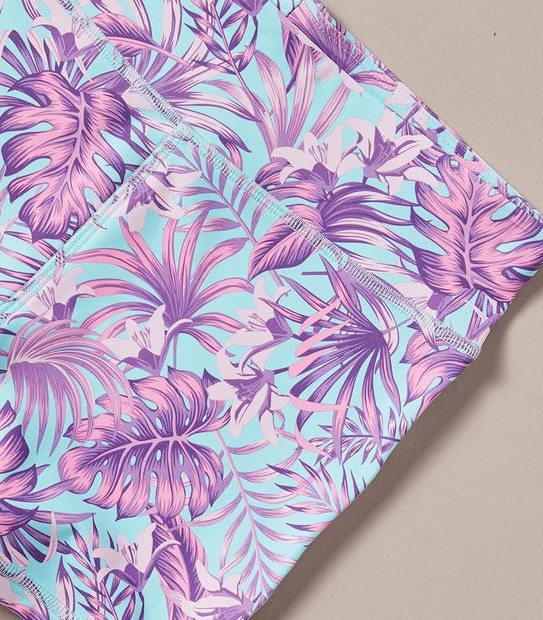 HB247666_04 S23 ACTIVE AOP BIKE SHORT TROPICAL 3 of 5