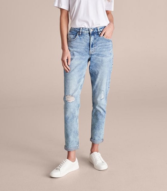 Tash Mid Rise Ankle Length Girlfriend Jeans