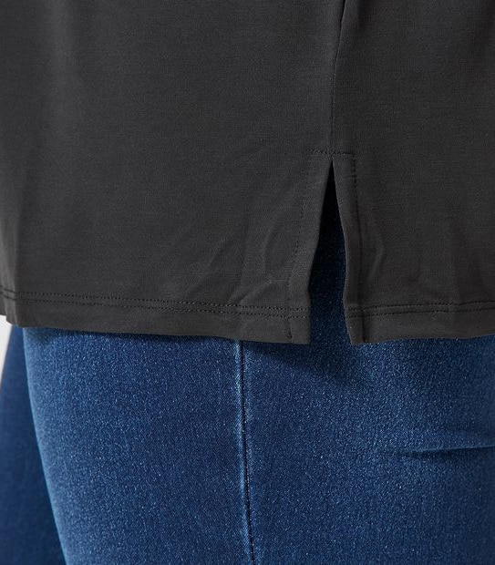 Belle Curve Cutout Top