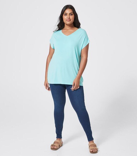 Belle Curve V-Neck T-Shirt