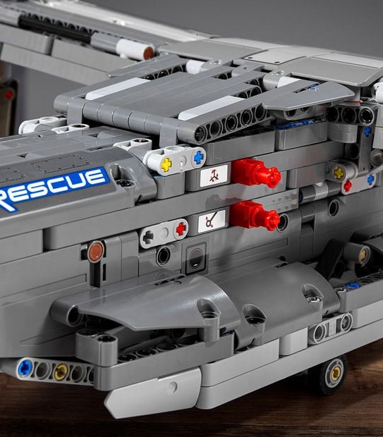 LEGO&reg; Technic&trade; Bell&trade; Boeing&trade; V-22 Osprey&trade; 42113 LIMITED STOCK