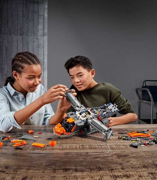 LEGO&reg; Technic&trade; Bell&trade; Boeing&trade; V-22 Osprey&trade; 42113 LIMITED STOCK