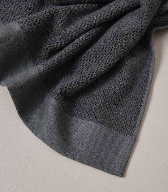 Flynn Cotton and Viscose derived from Bamboo Bath Towel - Charcoal