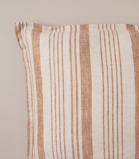 GIG WASHED LINEN CUSHION VARIATED STRIPE PECAN