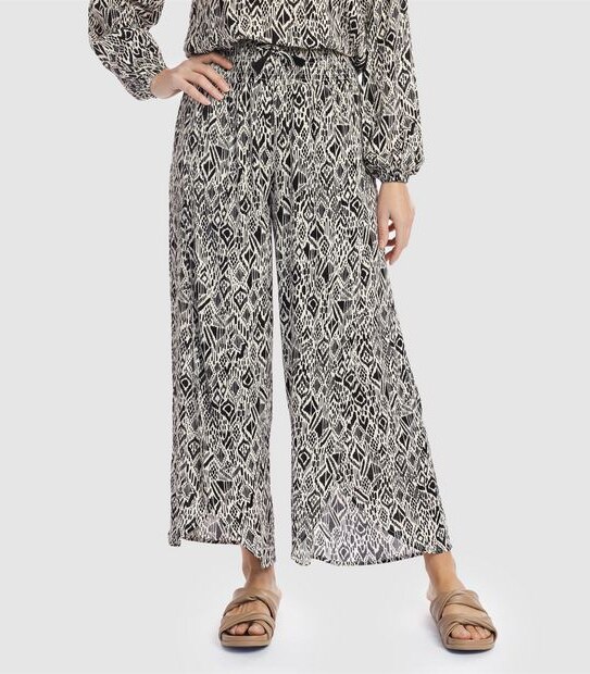 Piping Hot Split Beach Pants
