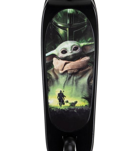 Star Wars - The Child - 3D Lean & Steer Tri Scooter by Huffy