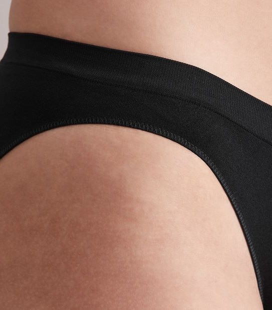 Ambra Seamfless Cheeky Hipster Briefs - Black