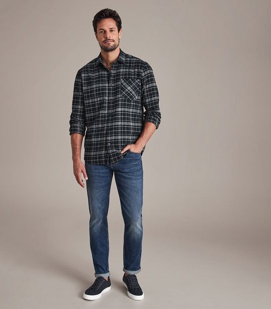 Phoenix Slim Tapered Jeans