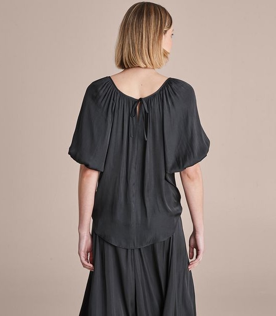 Preivew Gathered T-Shirt