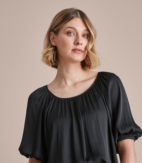 Preivew Gathered T-Shirt