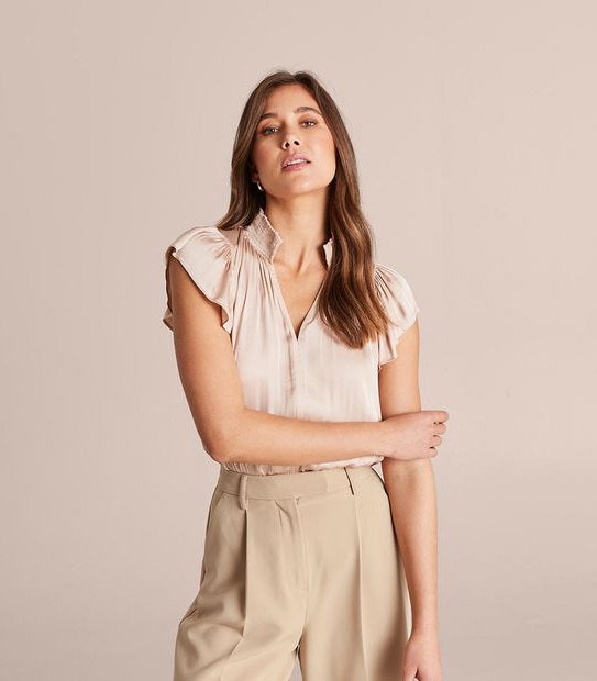 Preview Flutter Sleeve Blouse