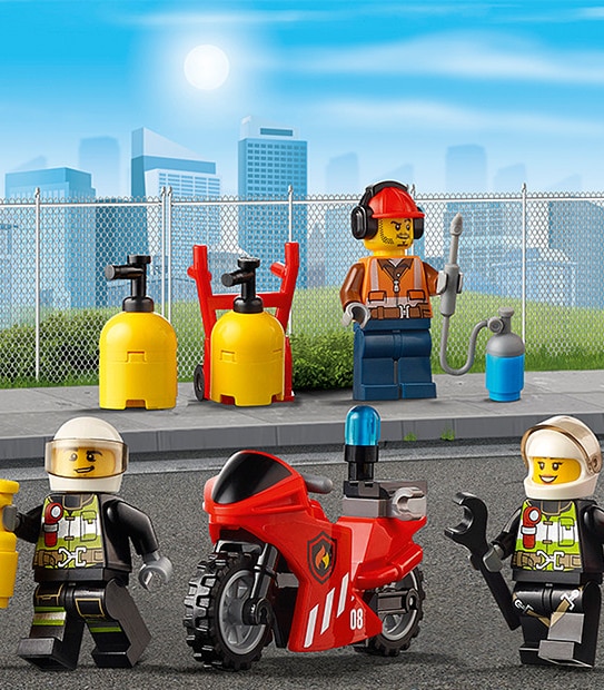 LEGO&reg; CITY Fire Response Unit 60108