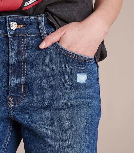 Tash Mid Rise Ankle Length Girlfriend Jeans