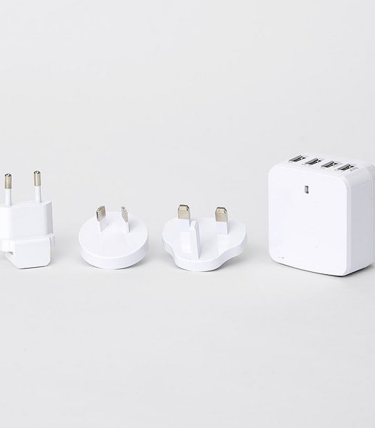 Mouv 4 Port USB Adapter - For Global Use