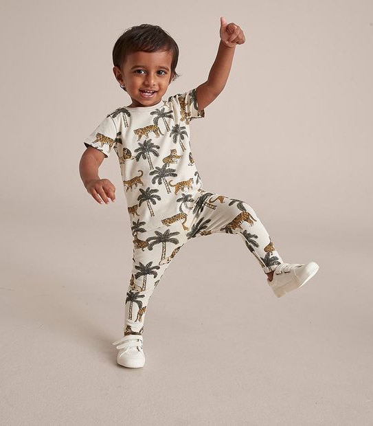 S23 246603_02 B SS PRINT TEE 3PK TIGER JUNGLE CRM
