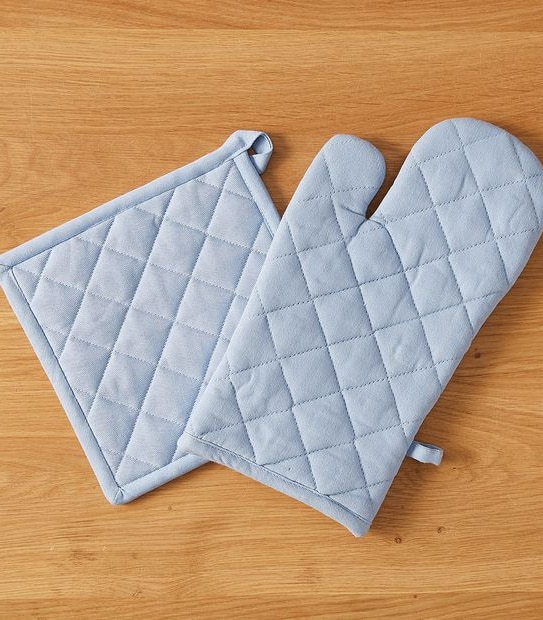 Oven Glove and Pot Holder Set