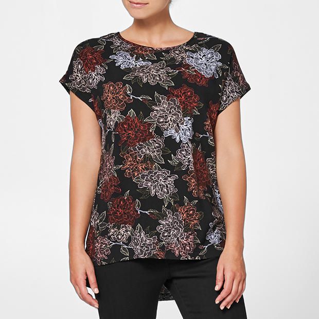 Step Hem Short Sleeve T-Shirt Step Hem Short Sleeve T-Shirt