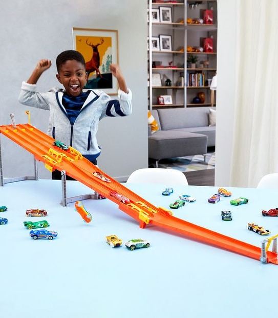 Hot Wheels 4-Lane Elimination Race Track Set