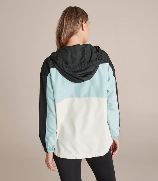 Active 1/4 Zip Spray Jacket