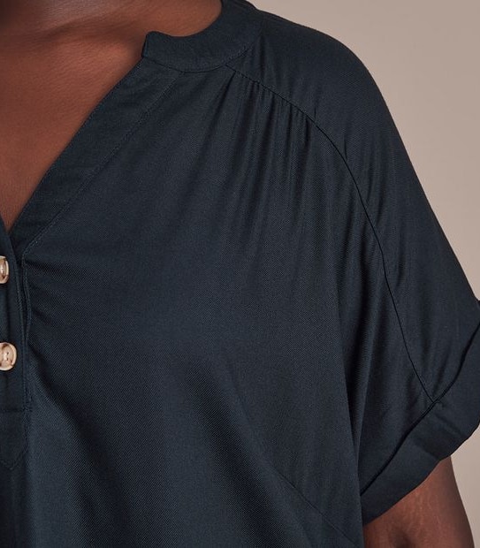 Curve Dallas Button Front Top