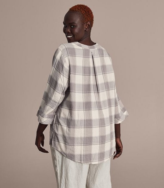 Curve V-Neck Placket Shirt