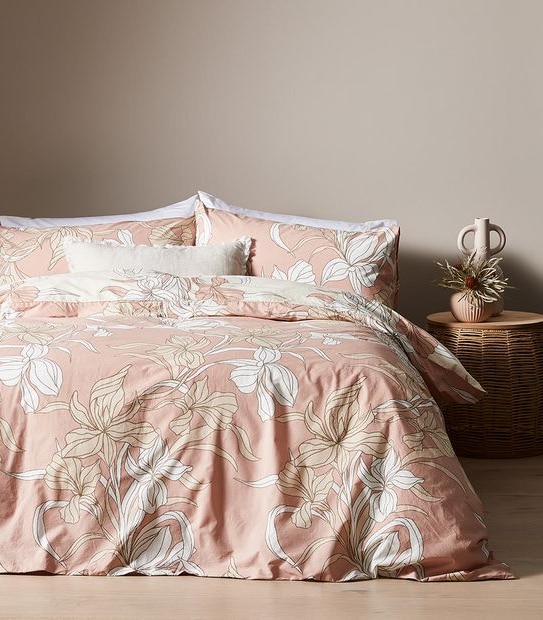 Elune Linear Floral Quilt Cover Set