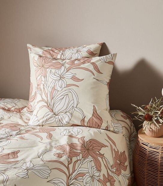 Elune Linear Floral European Pillowcase