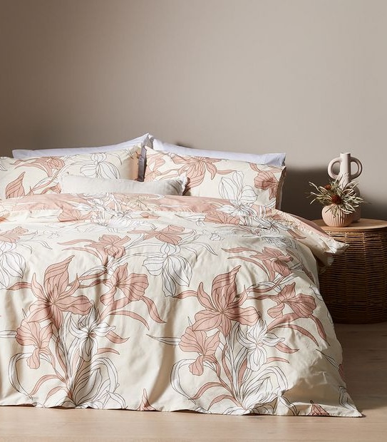 Elune Linear Floral Quilt Cover Set