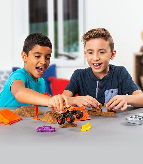 Monster Jam Monster Dirt Deluxe Set Assorted