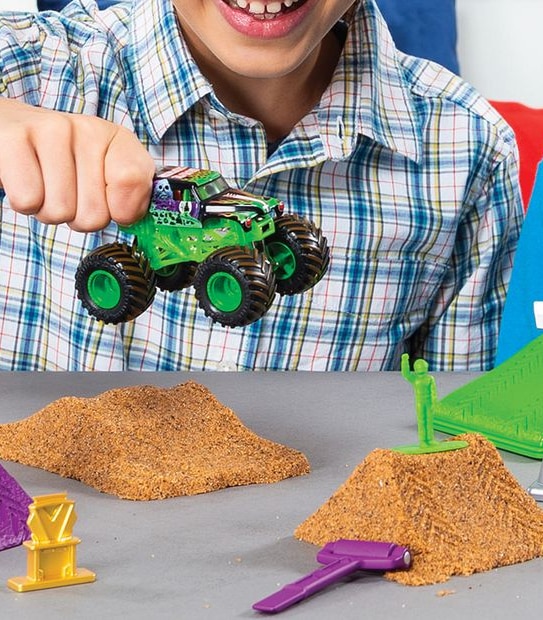Monster Jam Monster Dirt Deluxe Set Assorted