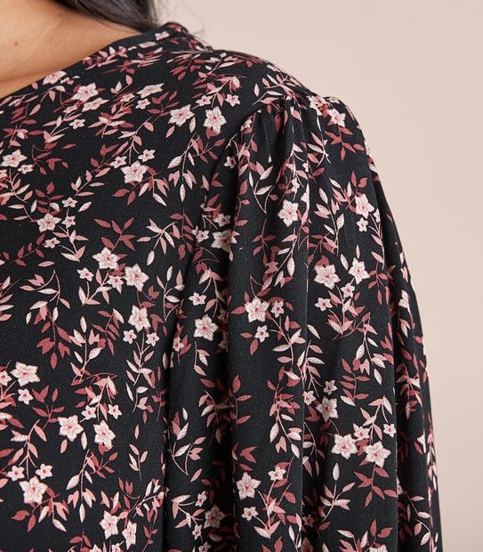 Curve Shirred Cuff Blouse