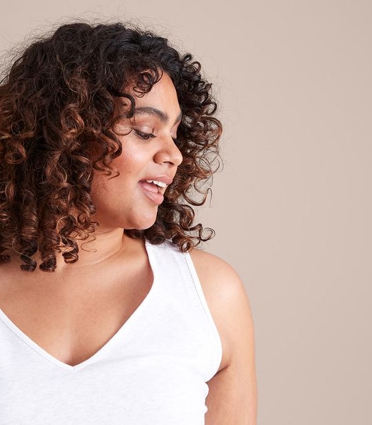 Curve V-Neck Linen Blend Tank Top