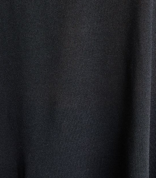 Curve Mock Neck Top