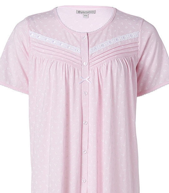 Traditional Floral Brunch Coat 2 of 4