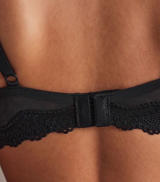 Lace and Mesh Plunge Bra; Style: TLPLB090