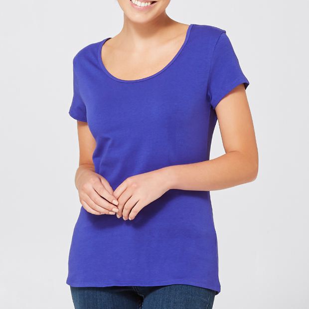 Basic T-Shirt Basic T-Shirt