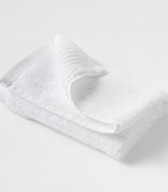 Classic Ribbed Face Washer