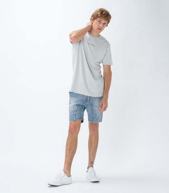 ZxZanerobe Centre T-Shirt