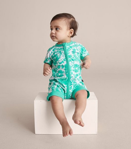 BONDS BXP9T G5Q SHORT ZIPPY ROMPER - TIE DYE GREEN