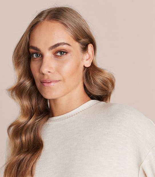 Curved Hem Knit Top