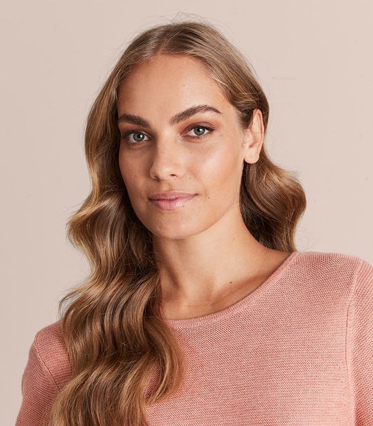 Stitch Curve Hem Jumper