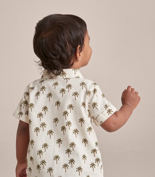 S23 250020_03 B SS SHIRT WOVEN PALM TREES CREAM 2 of 5