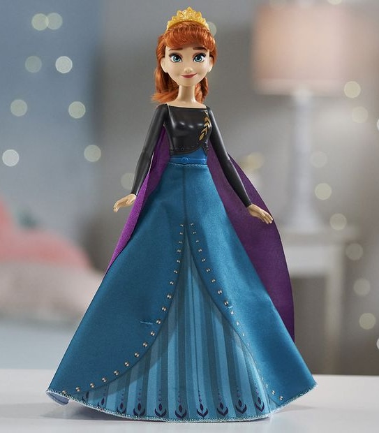 Disney's Frozen 2 Anna's Queen Transformation Fashion