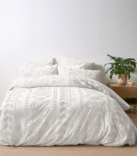 Clemens Tufting Quilt Cover Set - King Bed
