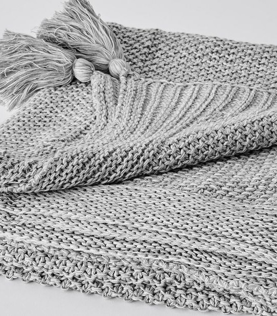 Amity Tassel Knitted Throw