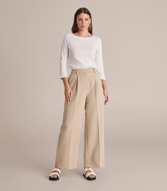 Preview Isabel Boat Neck Top