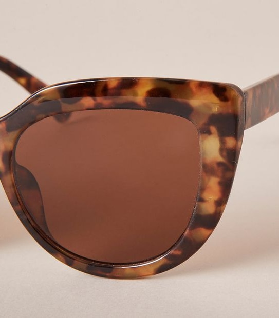 Womens Cat Eye Sunglasses - Tortoiseshell