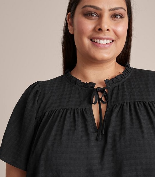 Curve Flutter Sleeve Tie Front Top