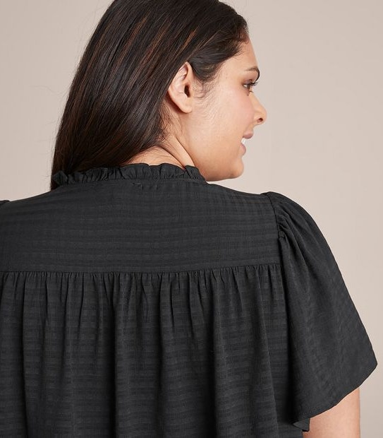 Curve Flutter Sleeve Tie Front Top