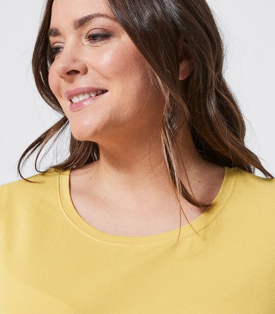 Belle Curve Crew Neck T-Shirt